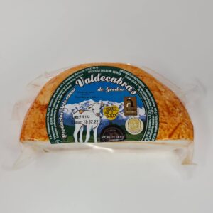 Medio queso semicurado con pimentón Valdecabras